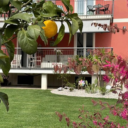 Sk Active Hotel - Ex Garni Hotello Riva del Garda Exterior foto